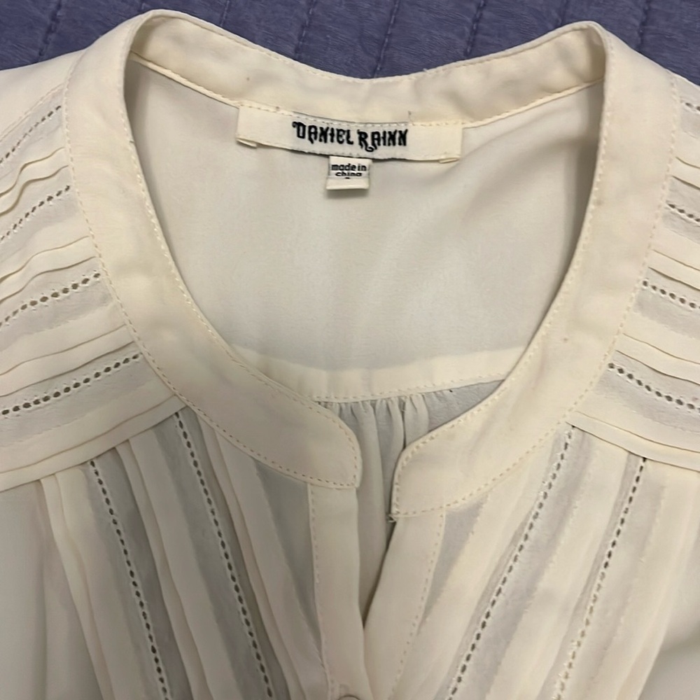 Daniel Rainn blouse